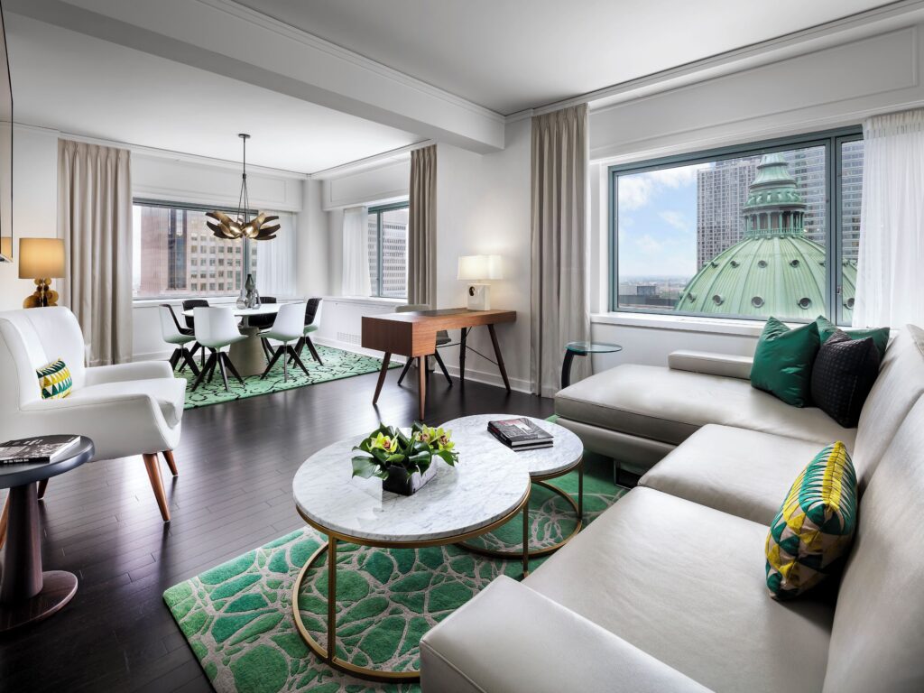 Fairmont The Queen Elizabeth room