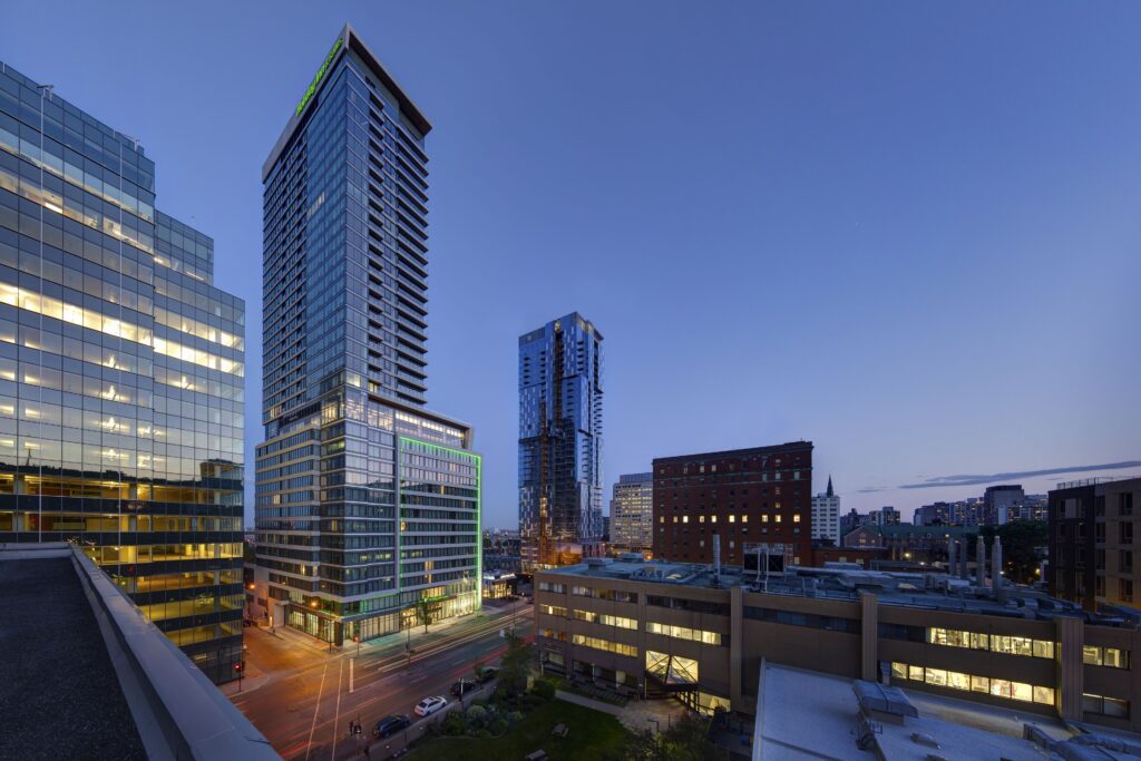 Holiday Inn Hotel & Suites Montreal Centre-ville Ouest in downtown Montréal.