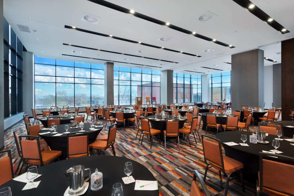 Meeting-room-at-Holiday-Inn-Hotel-Suites-Montreal-Centre-ville