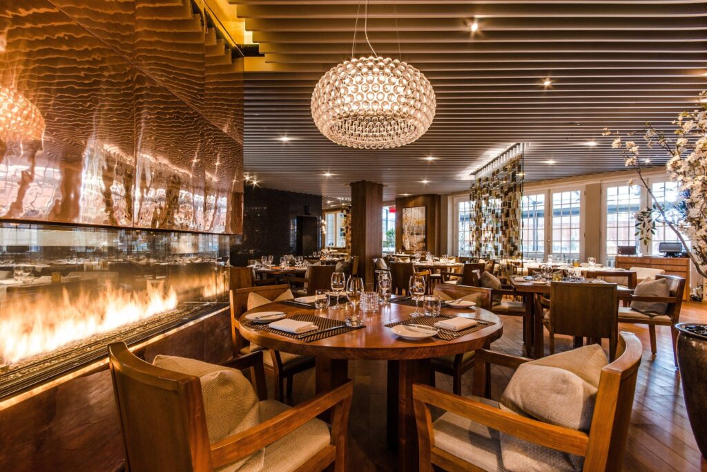 Dining experience at The Ritz-Carlton Montréal